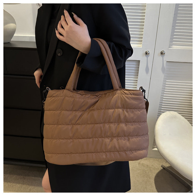 Levora | Puffer Tasche