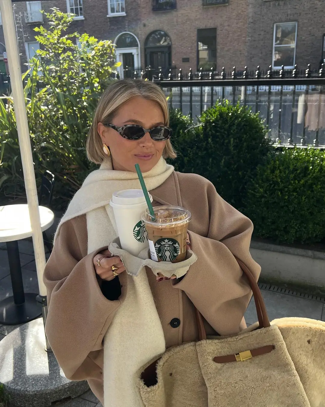 Sophia™| Oversized Mantel